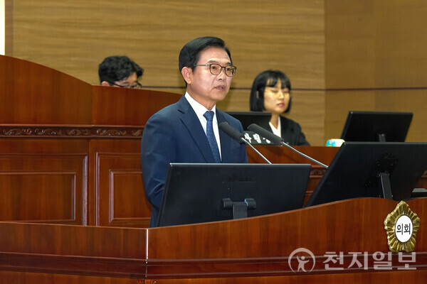 김석필 천안시장 권한대행이 20일 시정연설을 하고 있다. (제공: 천안시) ⓒ천지일보 2025.11.25.
