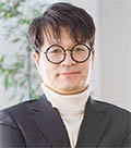 ** 명절 로또 구매 심리 분석: 단순한 행운 넘어선 로또의 '진짜' 매력!
**