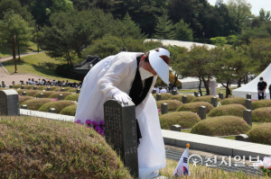 [5.18 재조명] 광주의 오월, 미완의 역사 "진실규명 언제 되나"… 풀어야...