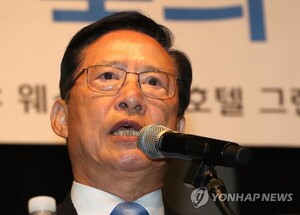 공수처, '계엄 문건 서명 강요' <b>송영무</b> 前장관·국방부 압수수색
