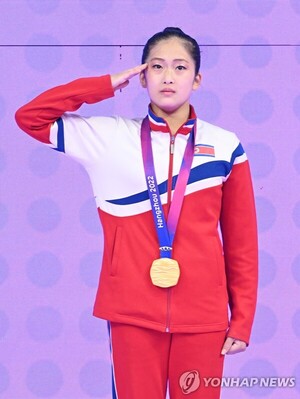 [파리올림픽] <b>체조</b> 여서정·안창옥, 메달 놓고 경쟁… 남북 <b>체조</b>와 인연 깊은...
