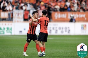 [축구] <b>강원</b>, <b>서울</b> 1-0 제압…<b>울산</b>에 4점 차 2위