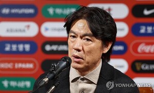 [축구] <b>홍명보호</b>, 다친 <b>황문기</b> 대신 <b>김문환</b> 발탁… 풀백 교체