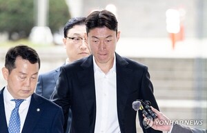 [축구] <b>황의조</b>, <b>튀르키예</b>서 리그 4ㆍ5호골… 알라니아스포르 3-0 승리