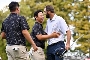 [골프] <b>PGA</b> <b>김주형</b>, '세계 1위' <b>셰플러</b> 제쳤다… 첫날 4언더파 공동 10위