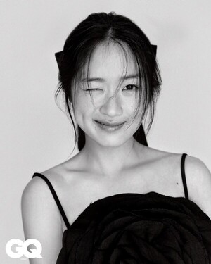 [디시트렌드] 김혜윤, 배우女 6관왕…연기력과 팬심 모두 잡았다