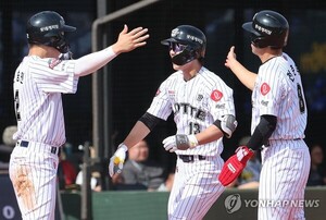 프로야구 1위 넘보는 <b>롯데</b>, LG와 부산에서 주중 3<b>연전</b>
