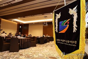 <b>서울 마을버스</b> '<b>운행</b> 중단' 일단 <b>보류</b>…보상·정산 문제는 지속 압박
