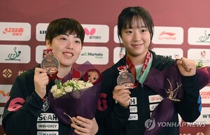 '동메달 콤비' <b>신유빈</b>-유한나, 세계랭킹 11위로 19계단 '껑충'