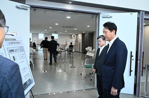 <b>오세훈</b> 시장, <b>사전투표소</b> 현장 점검… "차질 없는 진행 철저히 <b>준비</b>"