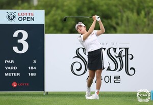 [골프] <b>노승희</b>, KLPGA <b>롯데오픈</b> 2R <b>단독 선두</b>