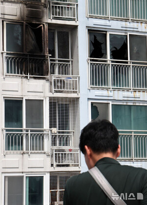 [이슈in] "엄마 금방 올게"... 돌봄 공백 생긴 그때 아이들이 위험하다 - 뉴스 썸네일 이미지