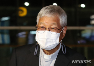 유흥식 추기경 DMZ 방문, 유엔사 “절차 미비”로 불…