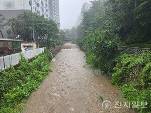 [속보] 경남 산청에 ‘참사’… 집중호우로 8명 사망·…