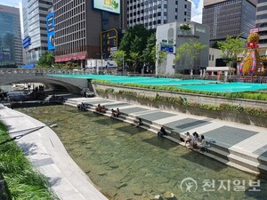 [내일날씨] 무더위 계속… 일부 지역 소나기 예상