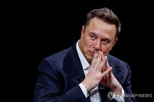 “테슬라 투자자들, 일론 머스크의 미래 비전에 점점 회…