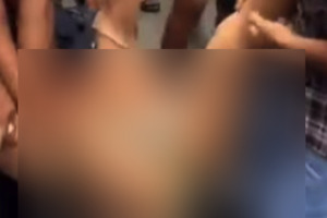 시위대와 경찰 대치