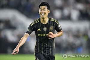 손흥민 미국·한국서 한가위 축포 쏠까… 야구는 PS · 농구는 개막