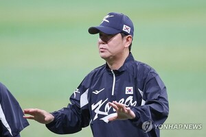 <b>야구 대표팀</b>, 일본에 필승 다짐… 류지현 감독 "당연히 이겨야죠"