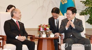 https://cdn.newscj.com/news/thumbnail/202512/3348487_3432812_951_v150.jpg