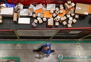EU, 내년 7월부터 <b>저가 소포</b>에도 개당 3유로 수수료 부과