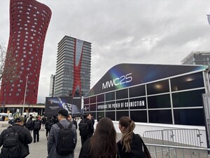 [경제인사이드] 연결에 지능을 더하다... 이통3사, MWC26서 'K-AI' 저력 뽐... - 뉴스 썸네일 이미지