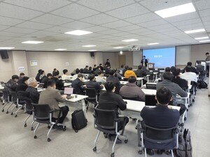 안산 제조현장 'AX 전환 시동'... 네이버클라우드와 AI·안전관리 해법 제... - 뉴스 썸네일 이미지