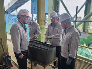 일찍 찾아온 무더위에... 한국남동발전 경영진, 발전소 현장점검 - 뉴스 썸네일 이미지