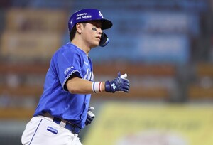 [야구] '강민호 연타석 스리런' <b>삼성</b>, <b>4연승</b>… SSG, 9연패 추락