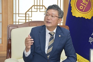 [인터뷰] 안신일 세종시의회 의장 "시민에게 찾아가는 현장 의회, 행정... - 뉴스 썸네일 이미지