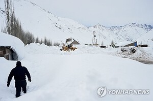 [세계날씨 이럴수가] 유럽 '괴물폭염' 피해 전방위... 남미는 폭설·폭풍 - 뉴스 썸네일 이미지
