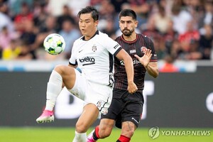 [축구] 베식타시 오현규, 시즌 첫 골 폭발… PK도 유도