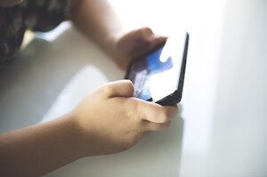 AI가 개발 문턱 낮추자 경쟁도 '폭증'... HTML5 업계 '양날의 검' - 뉴스 썸네일 이미지