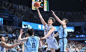 [농구] <b>삼성</b>, 소노 꺾고 KBL 사상 첫 <b>개막 9연승</b> 새 역사